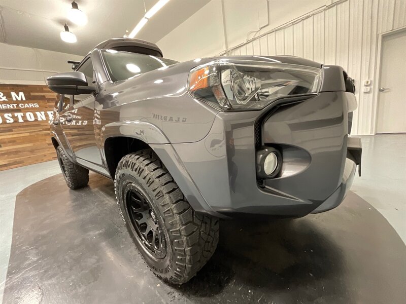 2017 Toyota 4Runner SR5 4X4 / V6 / 1-OWNER LOCAL / 82K MILES   - Photo 56 - Gladstone, OR 97027