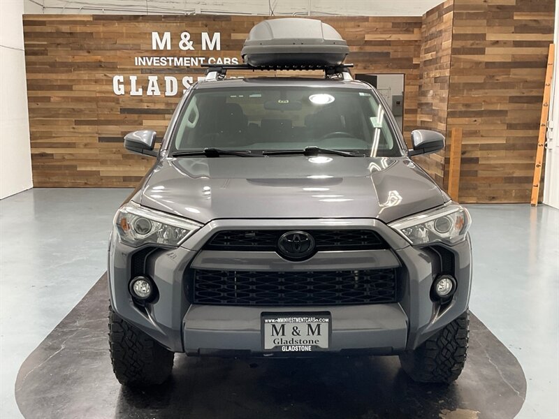 2017 Toyota 4Runner SR5 4X4 / V6 / 1-OWNER LOCAL / 82K MILES   - Photo 5 - Gladstone, OR 97027