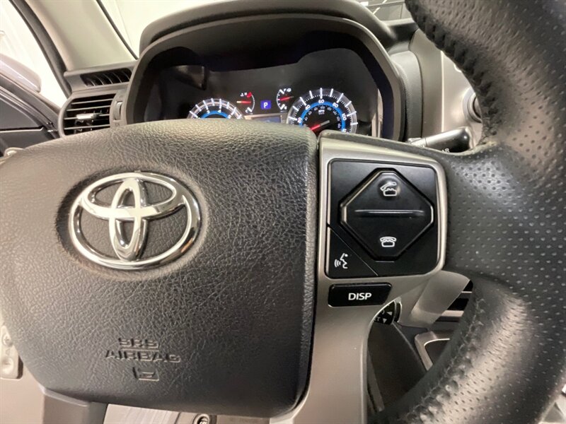 2017 Toyota 4Runner SR5 4X4 / V6 / 1-OWNER LOCAL / 82K MILES   - Photo 51 - Gladstone, OR 97027