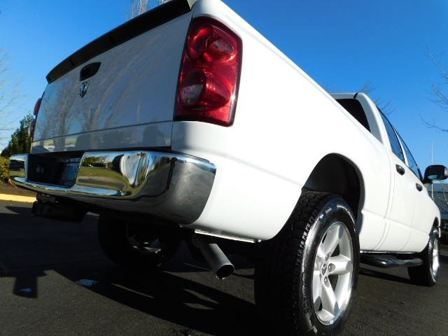 2007 Dodge Ram 1500 SLT 4dr Quad Cab / 4X4 / V8 / LOW MILES / LOCAL   - Photo 12 - Portland, OR 97217