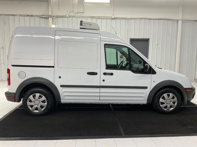 2012 Ford Transit Connect Cargo Van XL 4Cyl / REFRIGERATED VAN  /1-OWNER / BRAND NEW TIRES / 94,000 MILES - Photo 4 - Gladstone, OR 97027