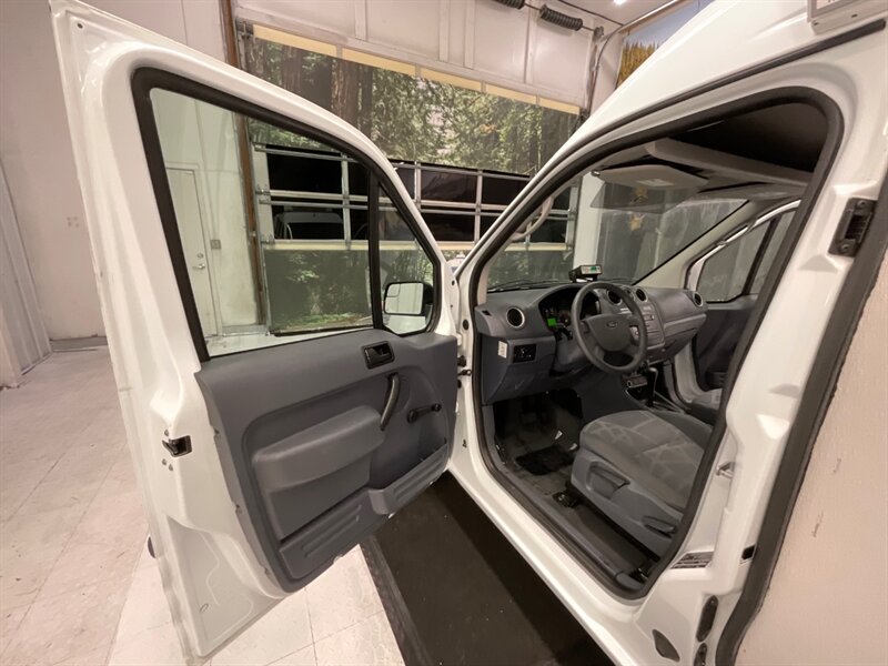 2012 Ford Transit Connect Cargo Van XL 4Cyl / REFRIGERATED VAN  /1-OWNER / BRAND NEW TIRES / 94,000 MILES - Photo 30 - Gladstone, OR 97027