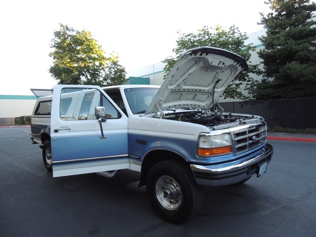 1996 Ford F-250 XLT Super Cab / 4X4 / Long Bed / Matching Canopy   - Photo 10 - Portland, OR 97217