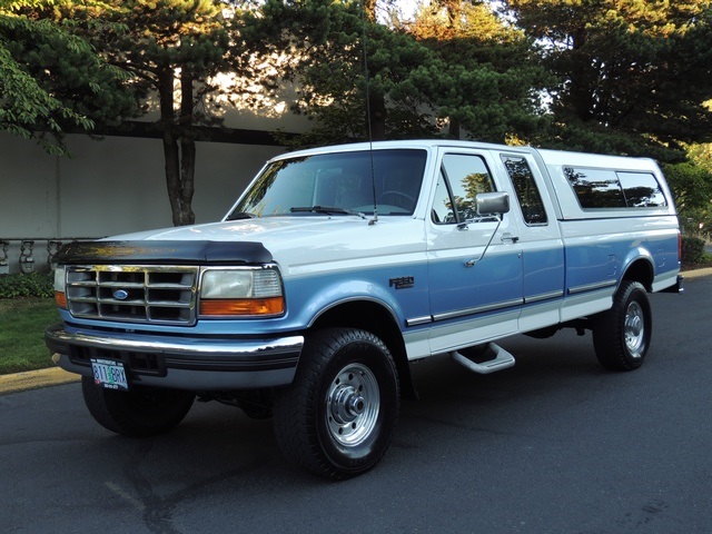 1996 Ford F-250 XLT Super Cab / 4X4 / Long Bed / Matching Canopy   - Photo 36 - Portland, OR 97217