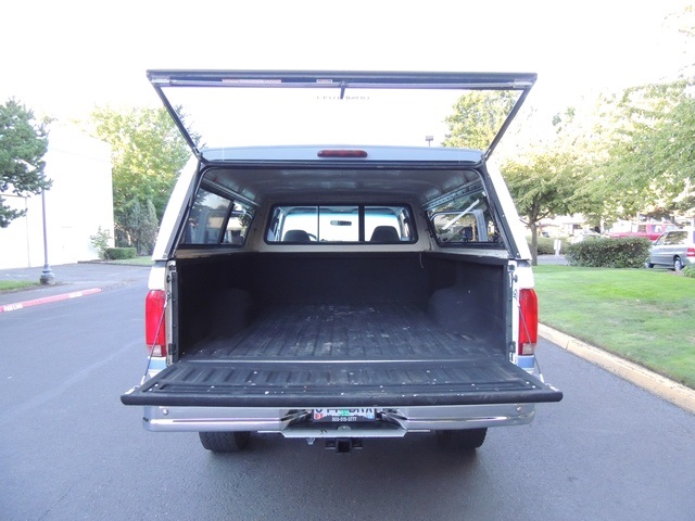 1996 Ford F-250 XLT Super Cab / 4X4 / Long Bed / Matching Canopy   - Photo 15 - Portland, OR 97217