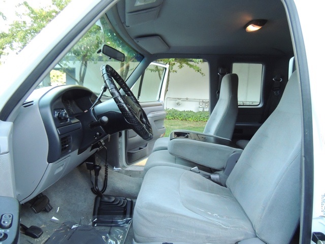 1996 Ford F-250 XLT Super Cab / 4X4 / Long Bed / Matching Canopy   - Photo 20 - Portland, OR 97217