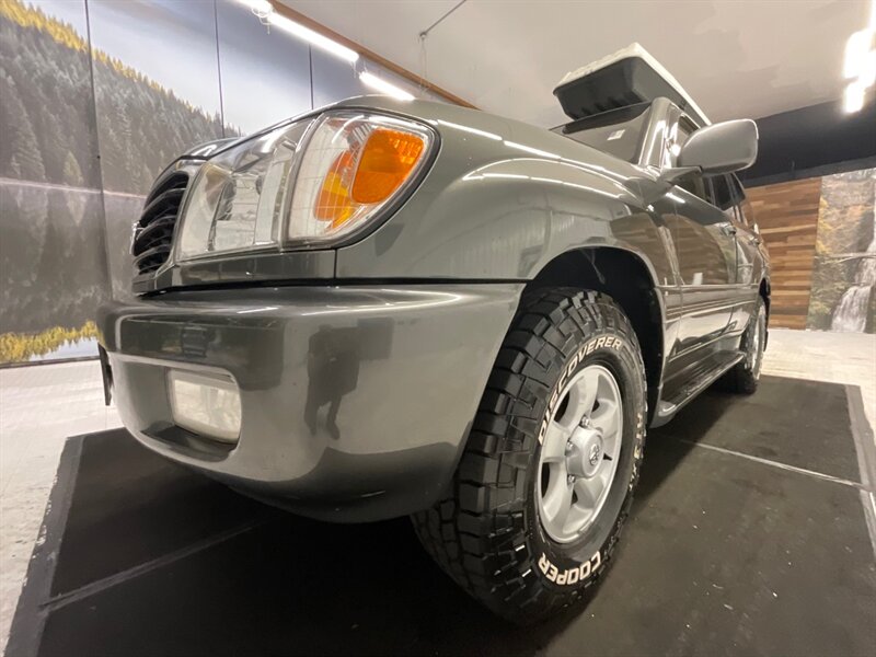 2000 Toyota Land Cruiser Sport Utility 4X4 / 4.7L V8 / Leather / Sunroof  / FRESH TIMING BELT-WATER PUMP SERVICE DONE / RUST FREE / NEW TIRES - Photo 28 - Gladstone, OR 97027