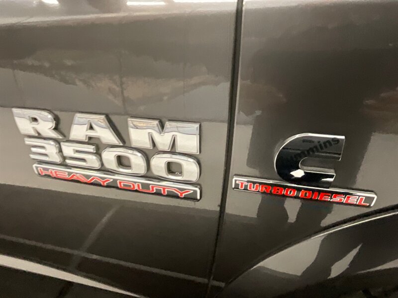 2014 RAM 3500 Laramie MEGACAB 4X4 / 6.7L DIESEL / DUALLY / AISIN  / TOYO TIRES & FUEL WHEELS / CUSTOM BUMPERS / WINCH / SHARP & CLEAN !! - Photo 28 - Gladstone, OR 97027