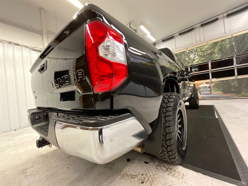 2016 Toyota Tundra SR5 4X4 / 4.6L V8 / 1-OWNER / NEW LIFT WHEELS TIRE  / 1-OWNER LOCAL TRUCK / RUST FREE / LIFTED w. NEW 35 " TIRES & 18 " FUEL WHEELS / ONLY 42,000 MILES - Photo 10 - Gladstone, OR 97027