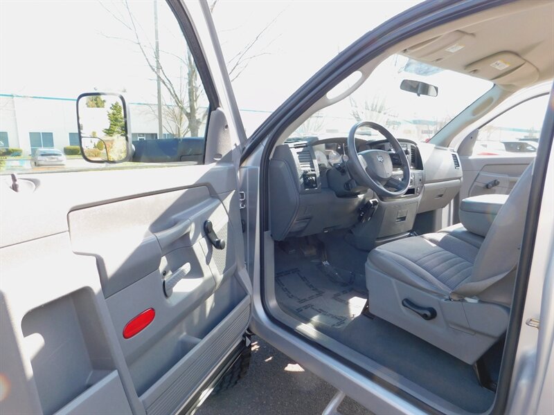 2007 Dodge Ram 1500 SXT REGULAR CAB 4WD LIFTED 35''MUD LOW MILES   - Photo 14 - Portland, OR 97217