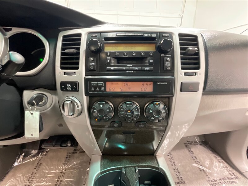 2003 Toyota 4Runner Limited  / Leather & Heated Seats - Photo 43 - Gladstone, OR 97027