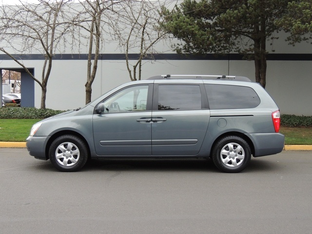 2007 Kia Sedona   - Photo 3 - Portland, OR 97217