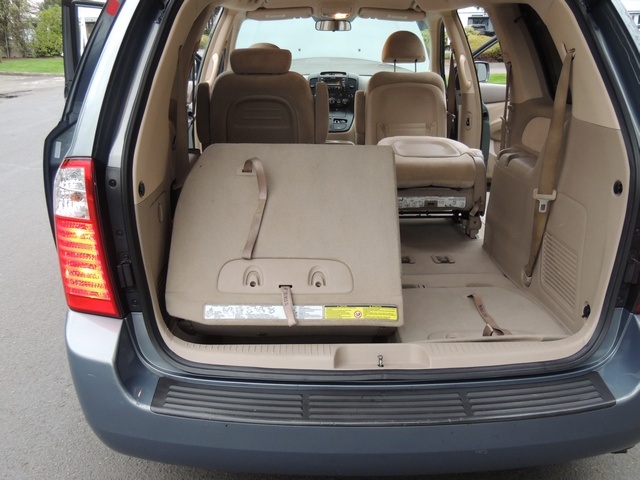 2007 Kia Sedona   - Photo 33 - Portland, OR 97217