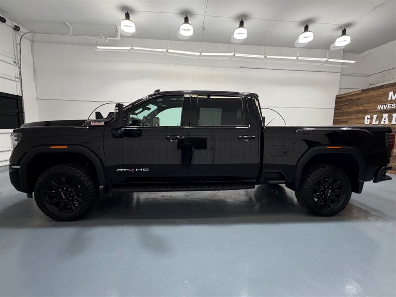 2024 GMC Sierra 2500HD AT4 4x4 CREW CAB / 6.6L DURAMAX / ONLY 17K MILES / LEATHER HEATING COOLING / FULLY LOADED - Photo 3 - Gladstone, OR 97027