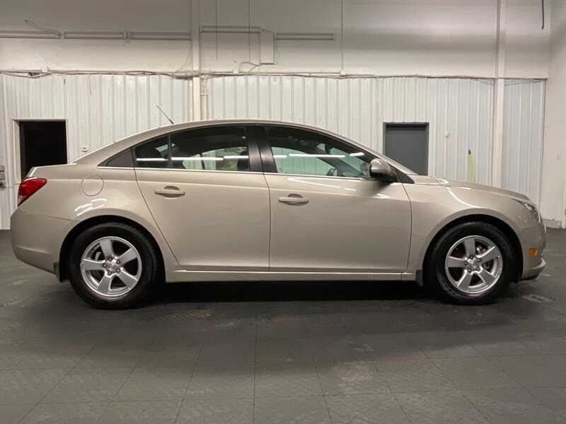 2014 Chevrolet Cruze LT Sedan / Technology Pkg /Backup Cam/ 88,000 MILE  Sunroof / LOCAL OREGON CAR / Excel Cond - Photo 4 - Gladstone, OR 97027