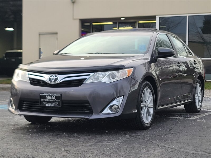 2012 Toyota Camry XLE V6 / LEATHER / SUN ROOF / NAVi / CAM / LOADED  / HEATED SEATS / LOCAL CAR / EXCELLENT CONDITION - Photo 1 - Portland, OR 97217