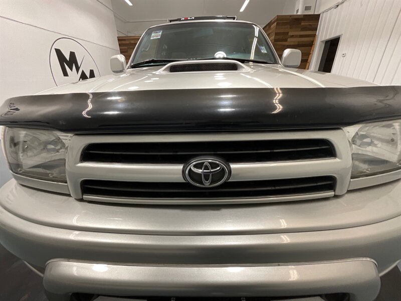 2000 Toyota 4Runner SR5 SPORT SUV 4x4 / 3.4L V6 / FRESH TIMING BELT /  ONE OWNER / LOCAL / RUST FREE - Photo 10 - Gladstone, OR 97027