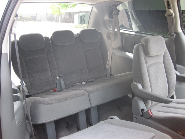 2006 Chrysler Town & Country LX/ Stu & Go / Excellent Cond - Photo 23 - Portland, OR 97217