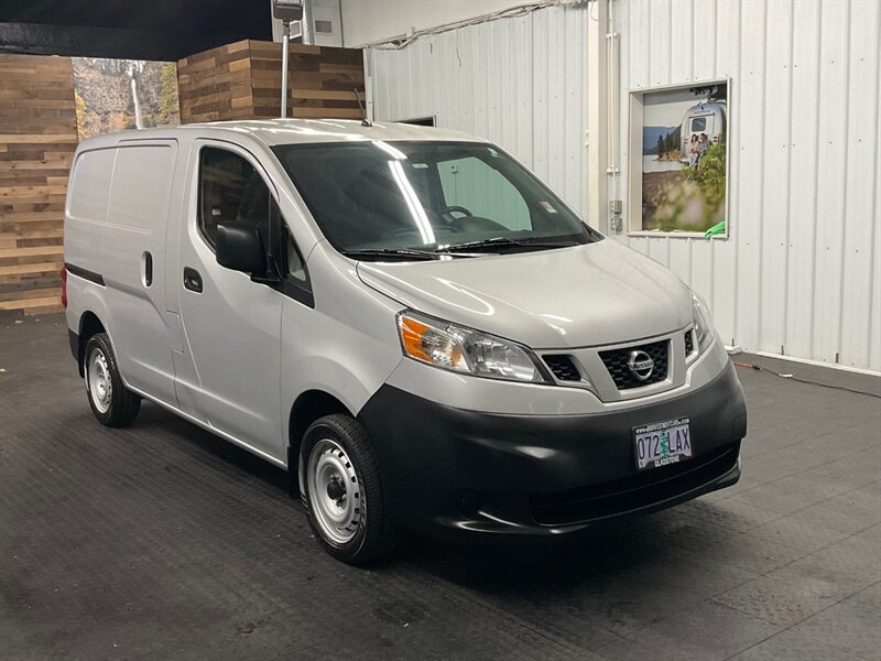 2018 Nissan NV 200 S Cargo Van / 1-   - Photo 2 - Gladstone, OR 97027