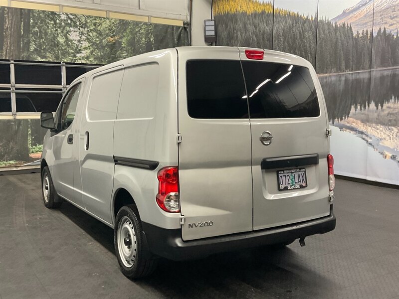 2018 Nissan NV 200 S Cargo Van / 1-   - Photo 8 - Gladstone, OR 97027