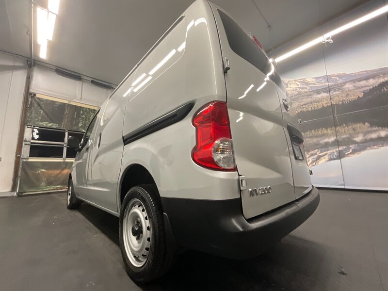 2018 Nissan NV 200 S Cargo Van / 1-   - Photo 29 - Gladstone, OR 97027