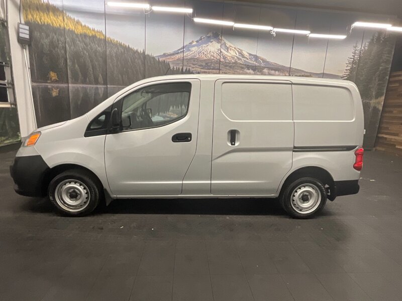 2018 Nissan NV 200 S Cargo Van / 1-   - Photo 3 - Gladstone, OR 97027