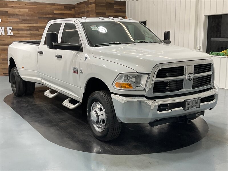 2012 RAM 3500 Crew Cab 4X4 / DUALLY/ 6.7L DIESEL/ 6-SPEED MANUAL  /1-OWNER LOCAL - Photo 2 - Gladstone, OR 97027