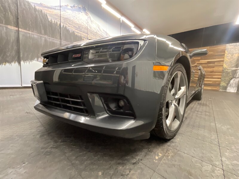 2014 Chevrolet Camaro Coupe SS / 6.2L / 6-SPEED / Backup Cam / CLEAN   - Photo 8 - Gladstone, OR 97027