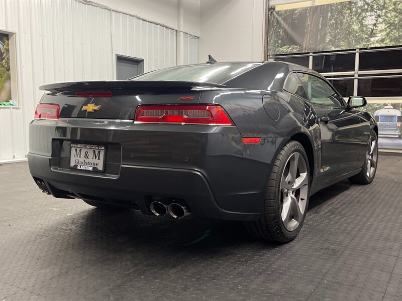 2014 Chevrolet Camaro Coupe SS / 6.2L / 6-SPEED / Backup Cam / CLEAN   - Photo 7 - Gladstone, OR 97027