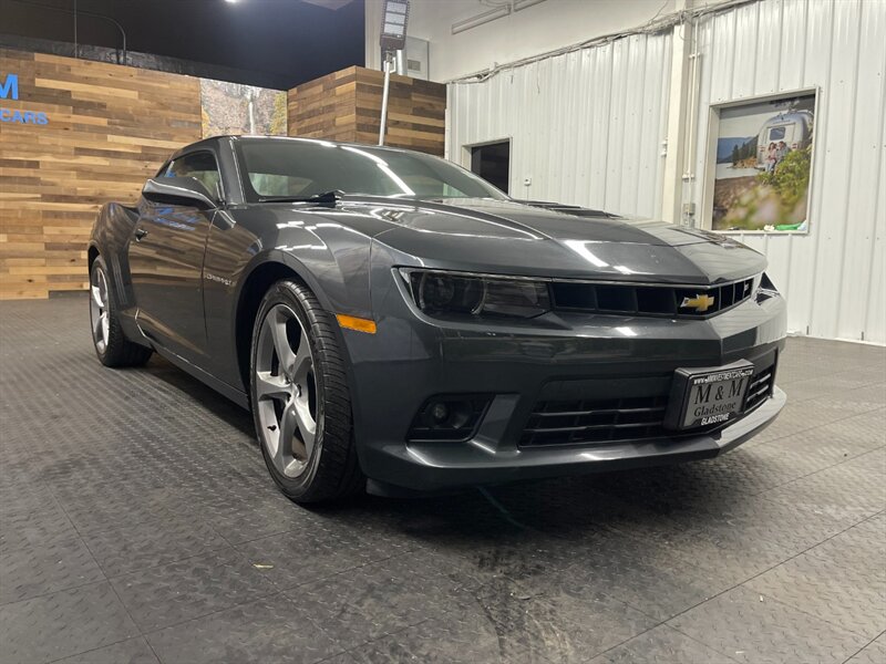 2014 Chevrolet Camaro Coupe SS / 6.2L / 6-SPEED / Backup Cam / CLEAN   - Photo 2 - Gladstone, OR 97027