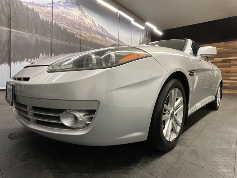 2008 Hyundai Tiburon GS Hatchback / 5-Spe   - Photo 9 - Gladstone, OR 97027