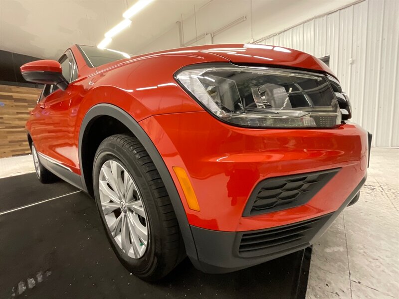 2018 Volkswagen Tiguan 2.0T SE 4Motion AWD / Leather / Panoramic Sunroof  / Heated Seats / 1-OWNER / Backup Camera - Photo 28 - Gladstone, OR 97027