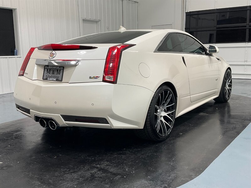 2013 Cadillac CTS CTS-V Coupe 2Dr / 6.2L V8 SUPERCHARGED / 44K MILES  / FULLY LOADED - Photo 8 - Gladstone, OR 97027