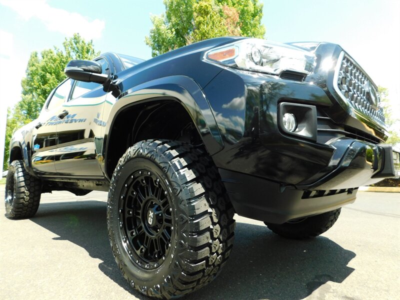 2018 Toyota Tacoma TRD Sport Double Cab 4X4 / 6-SPEED MANUAL / LIFTED   - Photo 10 - Portland, OR 97217