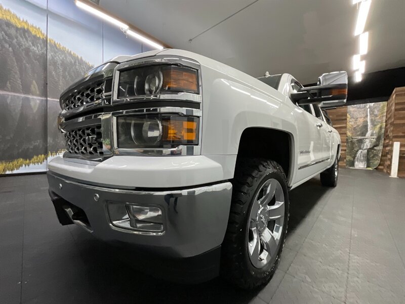 2015 Chevrolet Silverado 1500 LTZ Crew Cab 4X4 / 6.2L V8 / LONG BED / LOADED  LOCAL TRUCK / Heated & Cooled Leather Seats / Sunroof / Navigation & Backup Camera / SHARP & CLEAN !! - Photo 9 - Gladstone, OR 97027