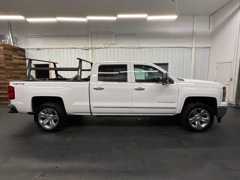 2015 Chevrolet Silverado 1500 LTZ Crew Cab 4X4 / 6.2L V8 / LONG BED / LOADED  LOCAL TRUCK / Heated & Cooled Leather Seats / Sunroof / Navigation & Backup Camera / SHARP & CLEAN !! - Photo 4 - Gladstone, OR 97027