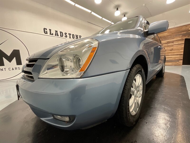 2007 Kia Sedona EX Minivan / Leather Heated/ Sunroof / 61,000 MILE  / LOCAL VAN - Photo 50 - Gladstone, OR 97027