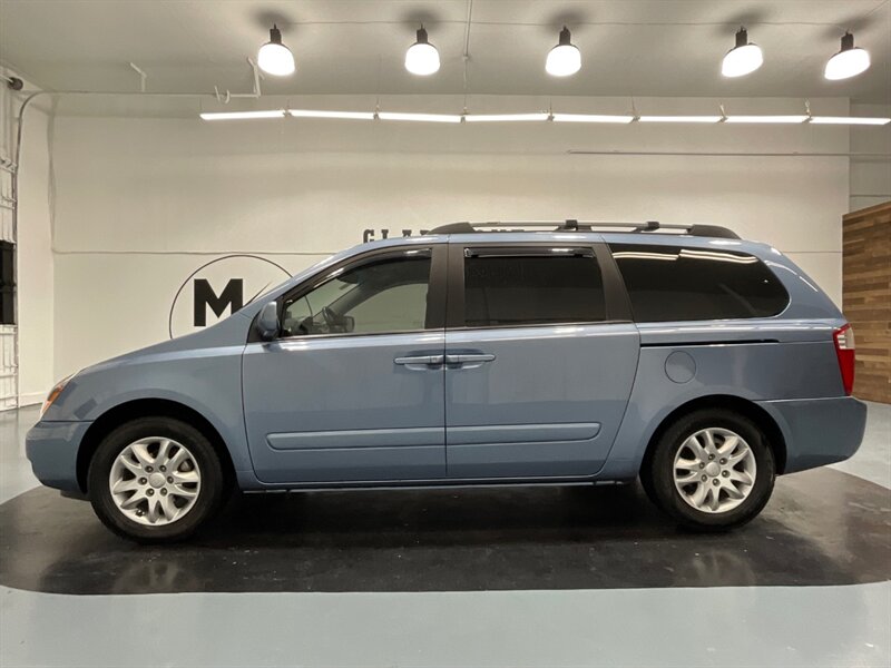 2007 Kia Sedona EX Minivan / Leather Heated/ Sunroof / 61,000 MILE  / LOCAL VAN - Photo 3 - Gladstone, OR 97027