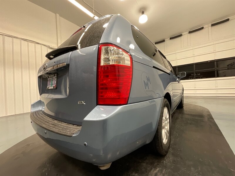 2007 Kia Sedona EX Minivan / Leather Heated/ Sunroof / 61,000 MILE  / LOCAL VAN - Photo 49 - Gladstone, OR 97027