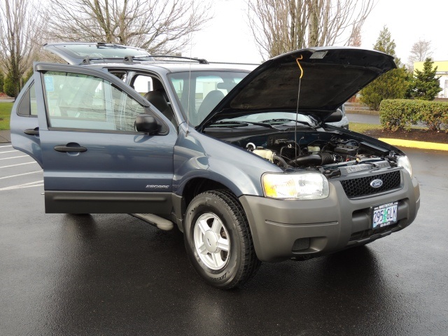 2001 Ford Escape XLS SUV 4X4 / 5 Speed Manual / LOW MILES   - Photo 15 - Portland, OR 97217