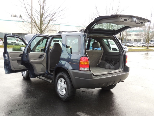 2001 Ford Escape XLS SUV 4X4 / 5 Speed Manual / LOW MILES   - Photo 11 - Portland, OR 97217