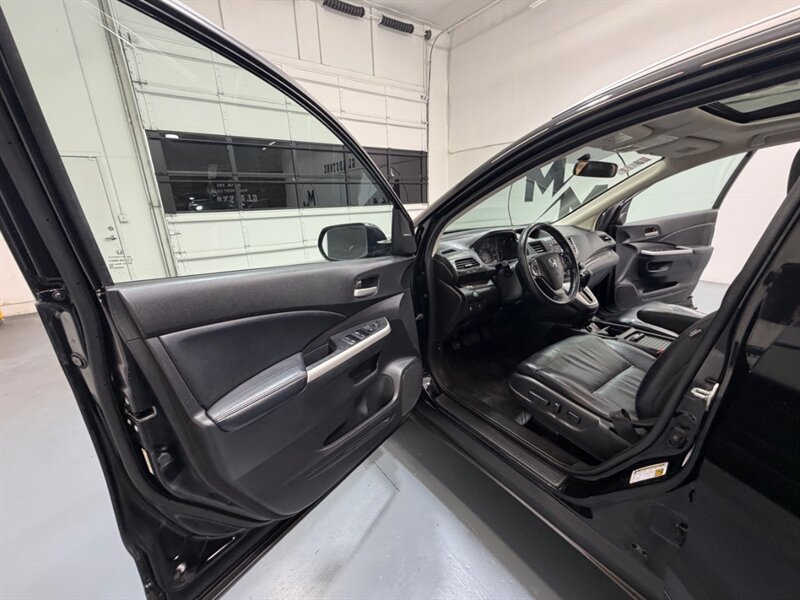 2014 Honda CR-V EX-L 4WD / Leather Heated Seats / Sunroof / Camera / BRAND NEW TIRES / ZERO RUST - Photo 31 - Gladstone, OR 97027