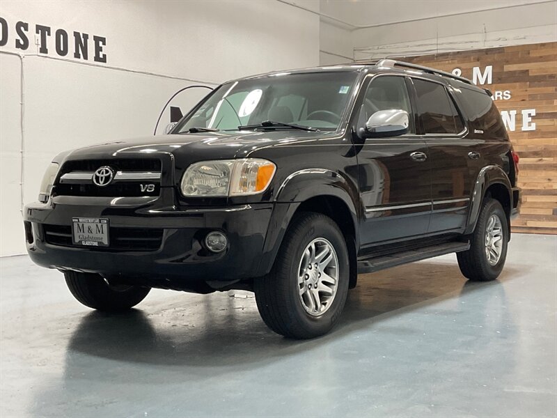 2007 Toyota Sequoia Limited 4X4 / 4.7L V8 / Leather / DVD / Sunroof  / FRESH TIMING BELT SERVICE DONE - Photo 1 - Gladstone, OR 97027