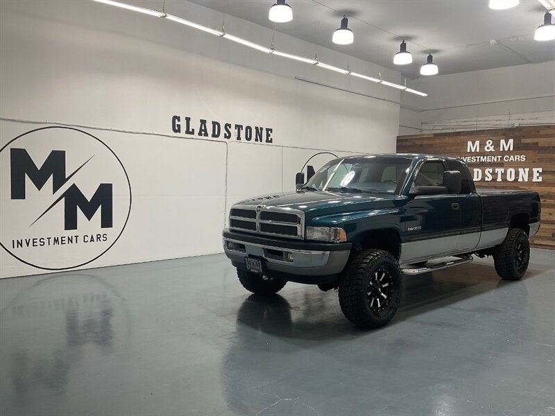 1999 Dodge Ram 2500 Laramie SLT 4dr Quad Cab 4X4 /5.9L DIESEL /5-SPEED / Long bed / LIFTED w. 35 " TIRES & 17 " MOTO WHEELS / ZERO RUST / 5-SPEED MANUAL - Photo 57 - Gladstone, OR 97027