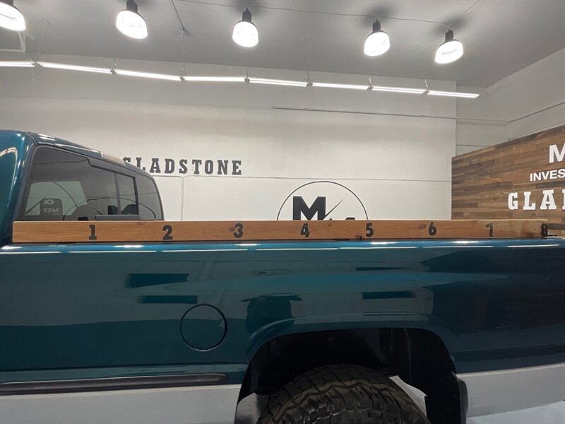 1999 Dodge Ram 2500 Laramie SLT 4dr Quad Cab 4X4 /5.9L DIESEL /5-SPEED / Long bed / LIFTED w. 35 " TIRES & 17 " MOTO WHEELS / ZERO RUST / 5-SPEED MANUAL - Photo 11 - Gladstone, OR 97027
