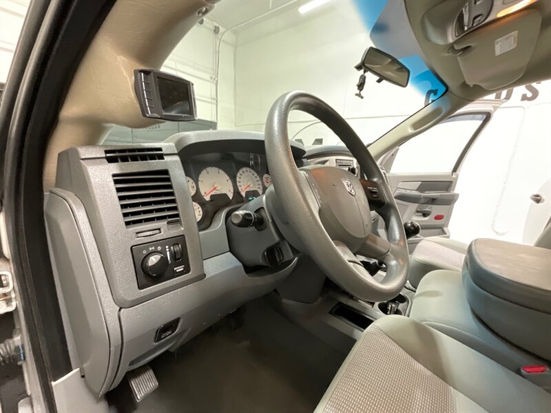 2008 Dodge Ram 2500 SXT MEGA CAB 6-SPEED MANUAL 4X4 /6.7L DIESEL  / LIFTED / PROGRAMMER/ CUSTOM REAR BUMPER - Photo 37 - Gladstone, OR 97027