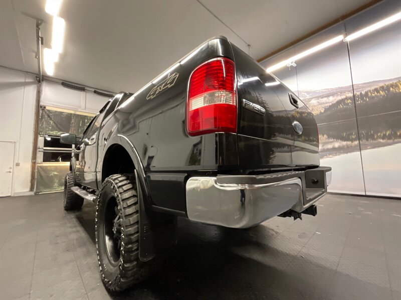 2006 Ford F-150 Lariat Crew Cab 4X4 / 5.4L V8 / LIFTED LIFTED  Leather & Heated Seats / NEW WHEELS & TIRES / SHARP & CLEAN !! - Photo 11 - Gladstone, OR 97027