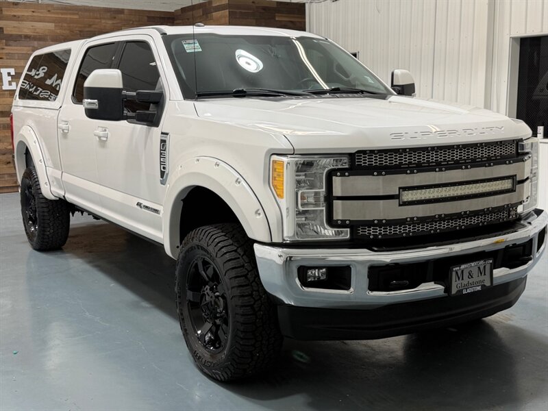 2017 Ford F-350 Lariat 4X4 6.7L DIESEL /1-OWNER / LIFTED LIFTED  /Leather w. Heated & Cooled Seats / Panoramic Sunroof - Photo 2 - Gladstone, OR 97027