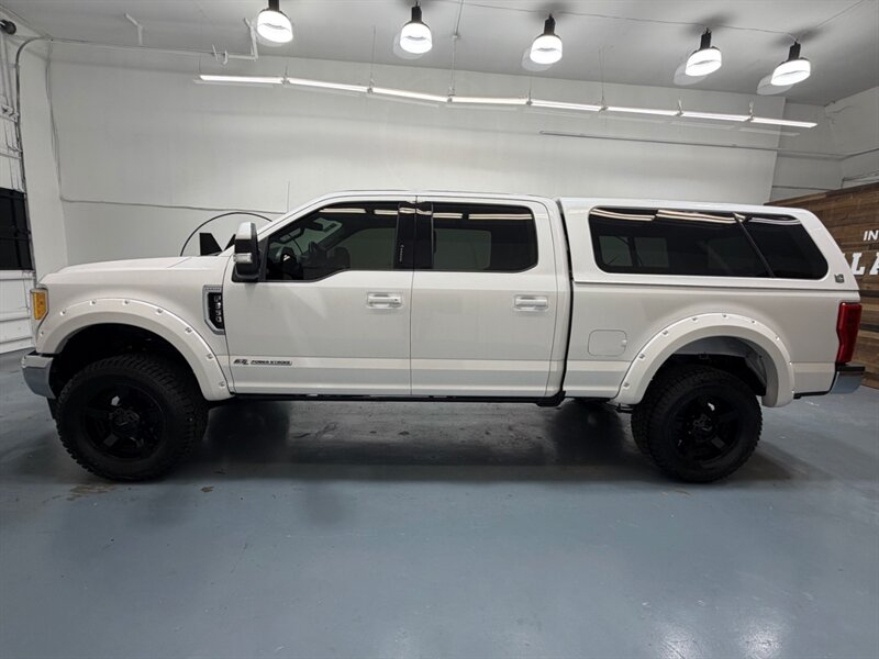 2017 Ford F-350 Lariat 4X4 6.7L DIESEL /1-OWNER / LIFTED LIFTED  /Leather w. Heated & Cooled Seats / Panoramic Sunroof - Photo 3 - Gladstone, OR 97027