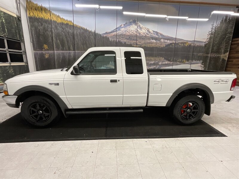 2000 Ford Ranger XLT 4dr Extended Cab 4X4 / 4.0L V6 / 70,000 MILES  / LOCAL TRUCK / SUPER CLEAN & LOW MILES - Photo 3 - Gladstone, OR 97027